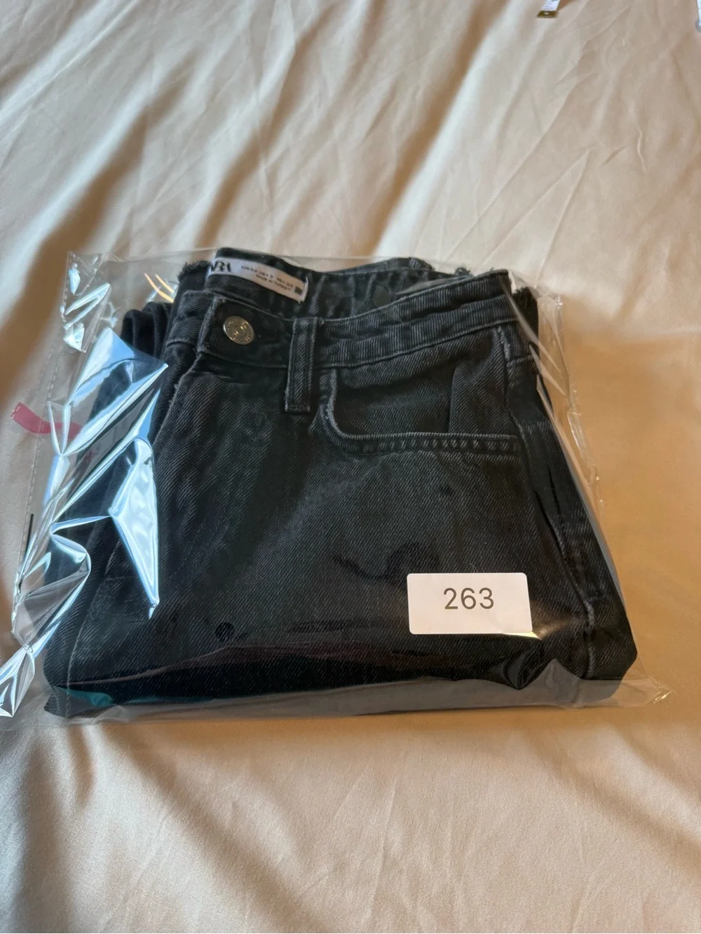 Zara Black Straight Leg Women’s Jeans